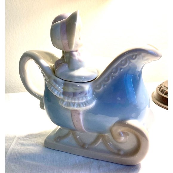Enesco Precious Moments 1994 Teapot SUGAR TOWN SLEIGH Ride 7.5"T Christmas Holid - Picture 5 of 11